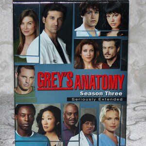 Grey’s Anatomy Season 3 DVD Box Set - 7 Discs